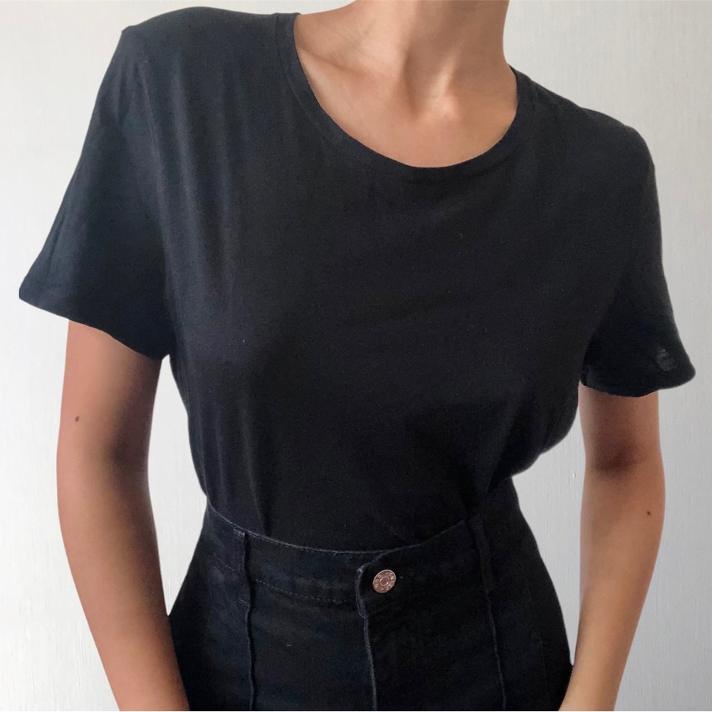 BOGOFREE Classic Crew Neck T-Shirt